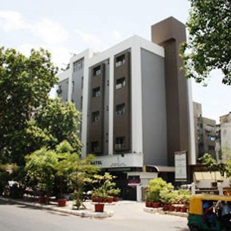 Hotel Dudawat Ahmedabad Exterior photo