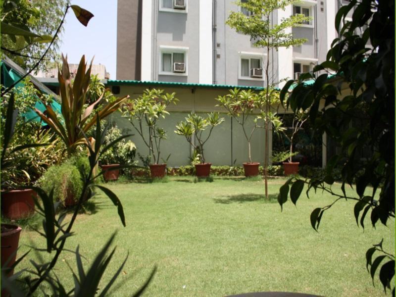 Hotel Dudawat Ahmedabad Exterior photo